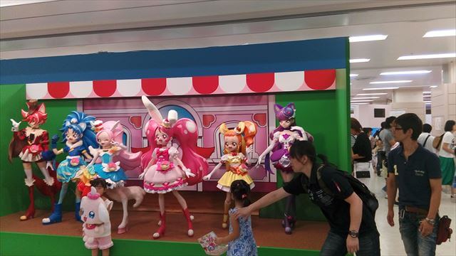 豊島区 プリキュアで池袋 激コミの混雑でパパが並んでくれました 東京の小学生とおでかけ Odekake Tokyo Play With Kids In Tokyo